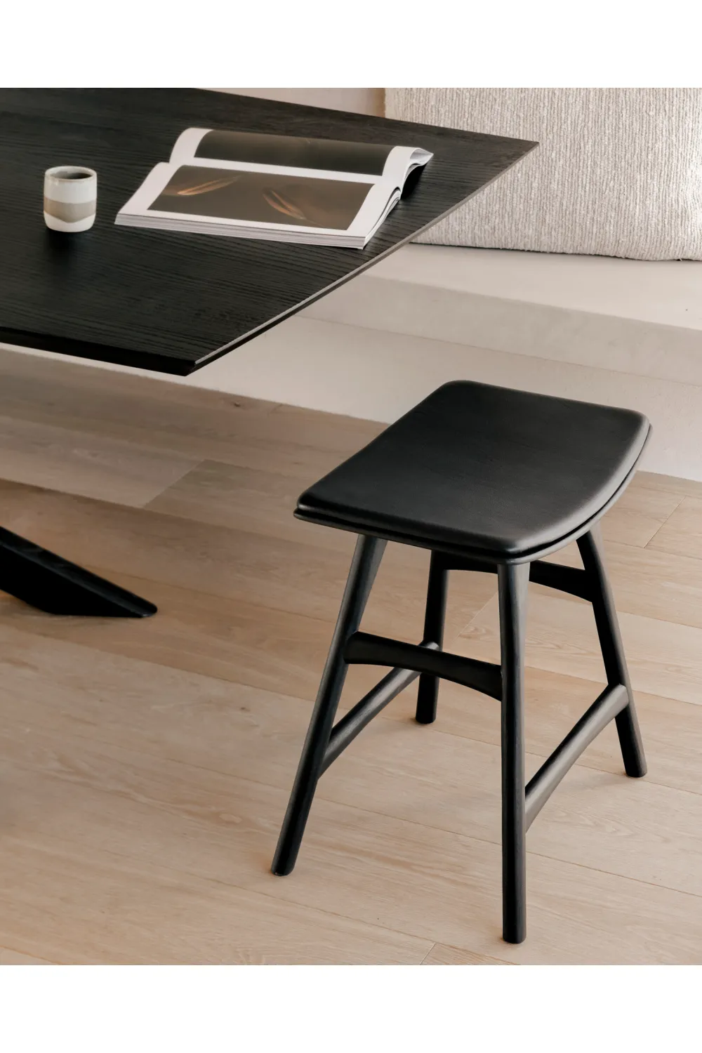 Black Oak Accent Stool | Ethnicraft Osso