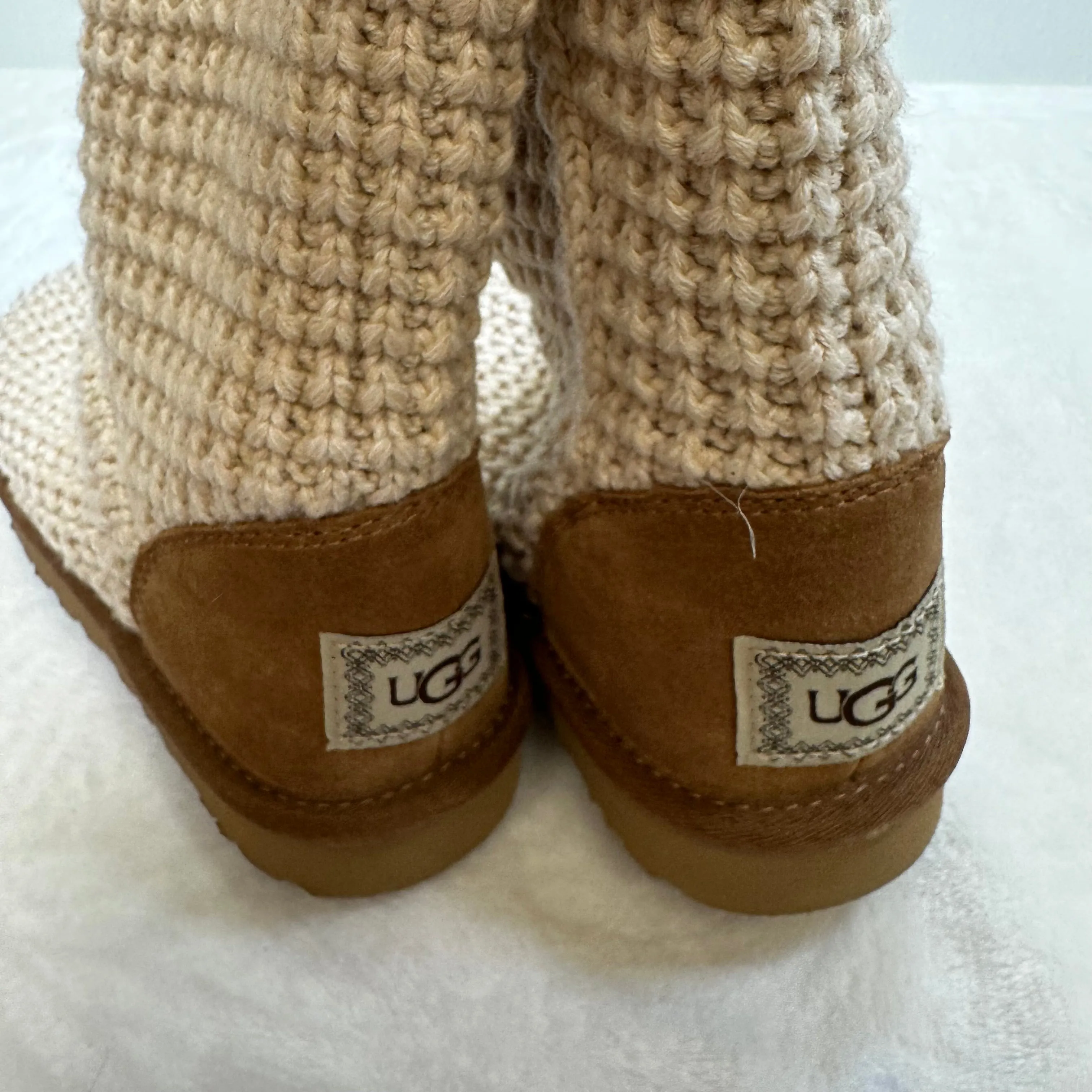 Boots Knee Flats By Ugg In Cream, Size: 6