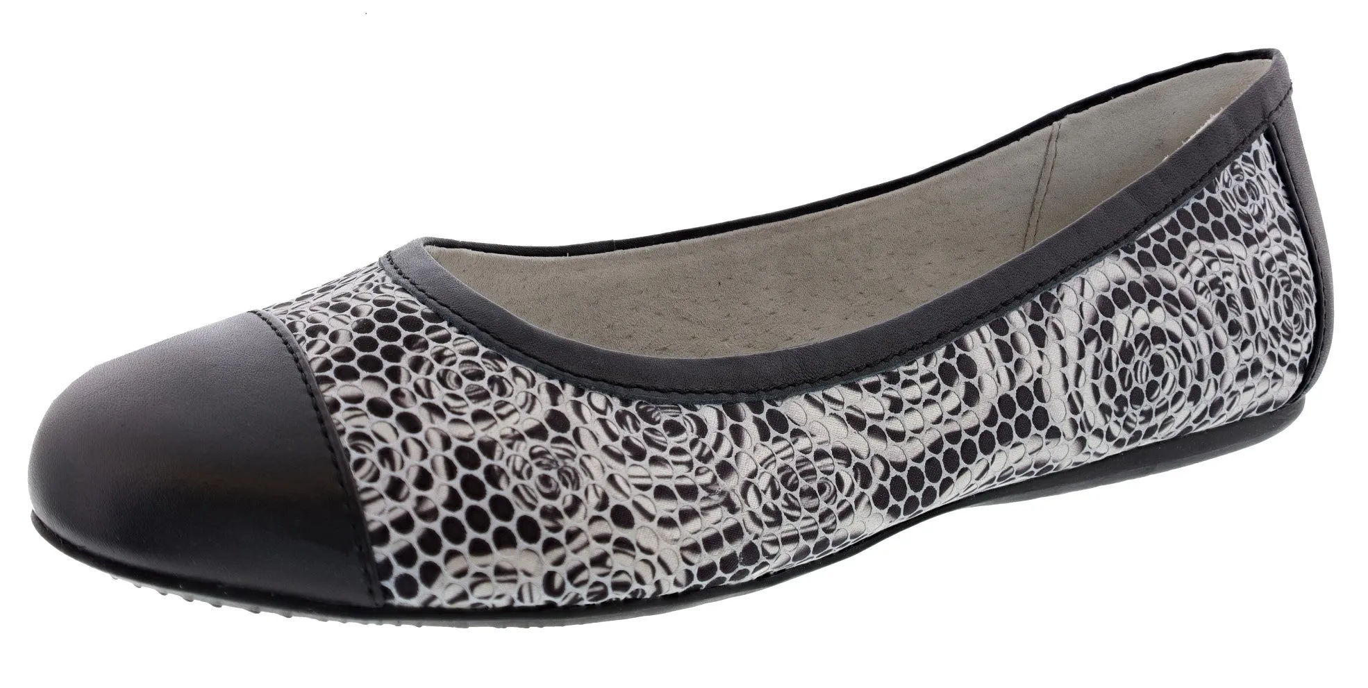 Softwalk Women's Napa Medium Width Slip On Ballerina Flats